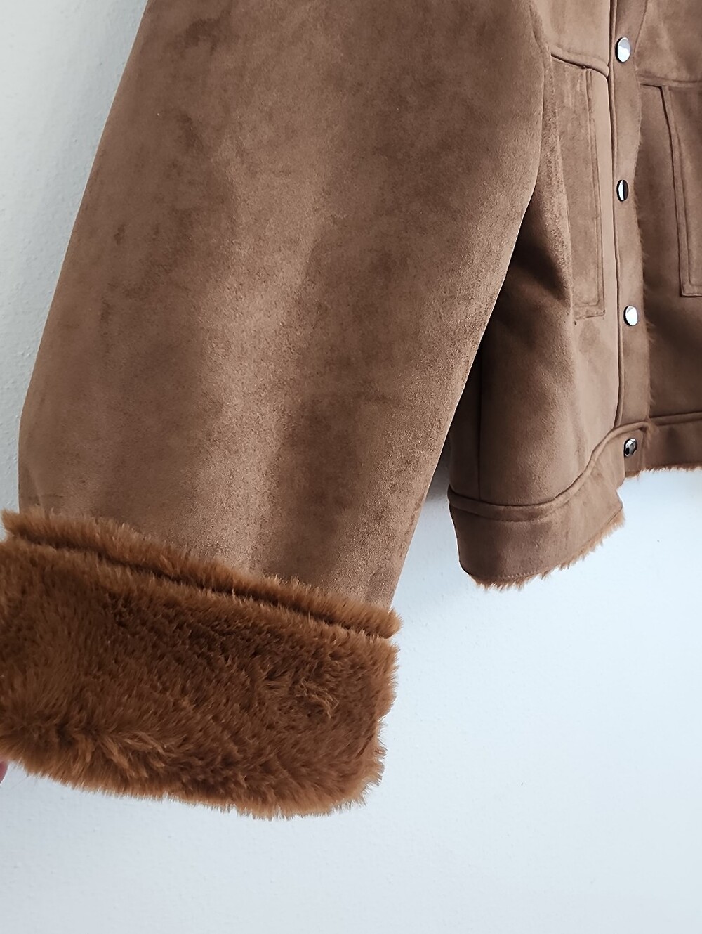DELUC NWT Matthew Brown Faux Suede Fur Trim Cropped Jacket Coat Size M Cozy Fall - Picture 5 of 13
